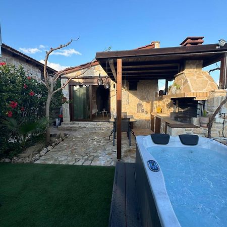 Studio Eleni - Oasis Holiday Houses Kokkinos Pirgos Exterior photo